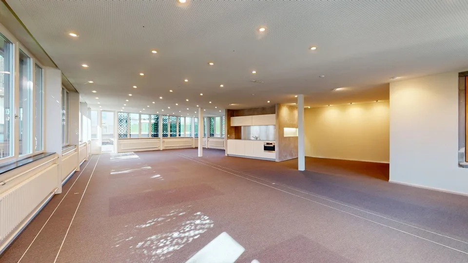 Attractive office space in a prime location in the center of Affoltern a. A. – photo 2 of 6
