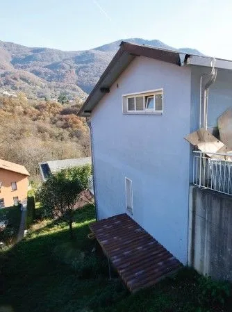 *Edificio misto* – Foto 2 von 11