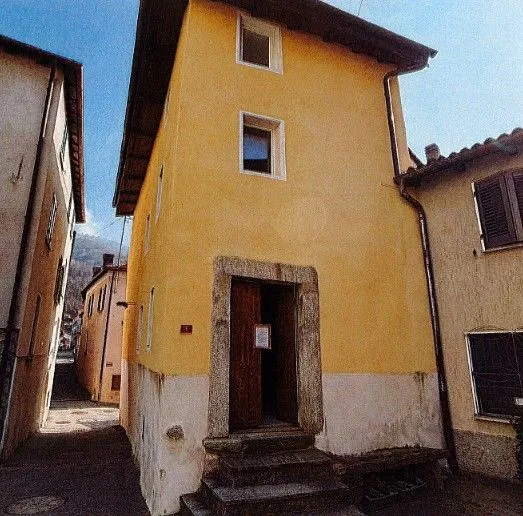 *Casa rurale con due appartamenti* – foto 3 di 12