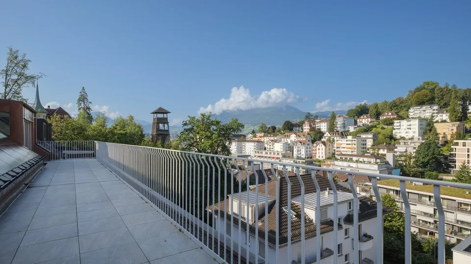 Exklusive Attikawohnung mit Panoramasicht in Luzern – Foto 8 von 12