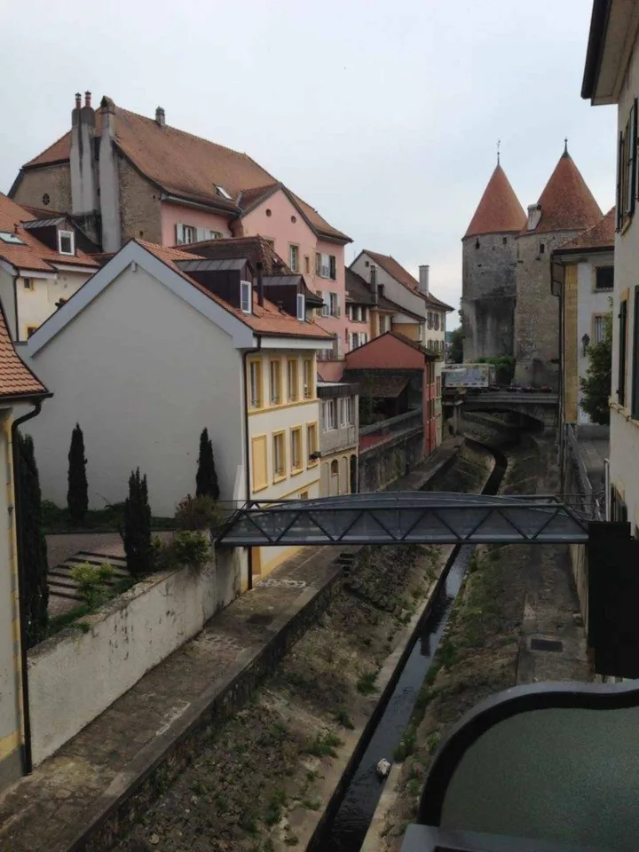 Spacieux appartement de 3,5 pièces avec balcon au cœur d'Yverdon-les-Bains – photo 10 sur 10