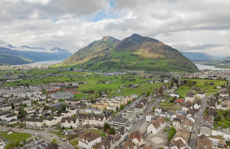 Historisches Wohn- und Geschäftshaus in Schwyz – Foto 6 von 6