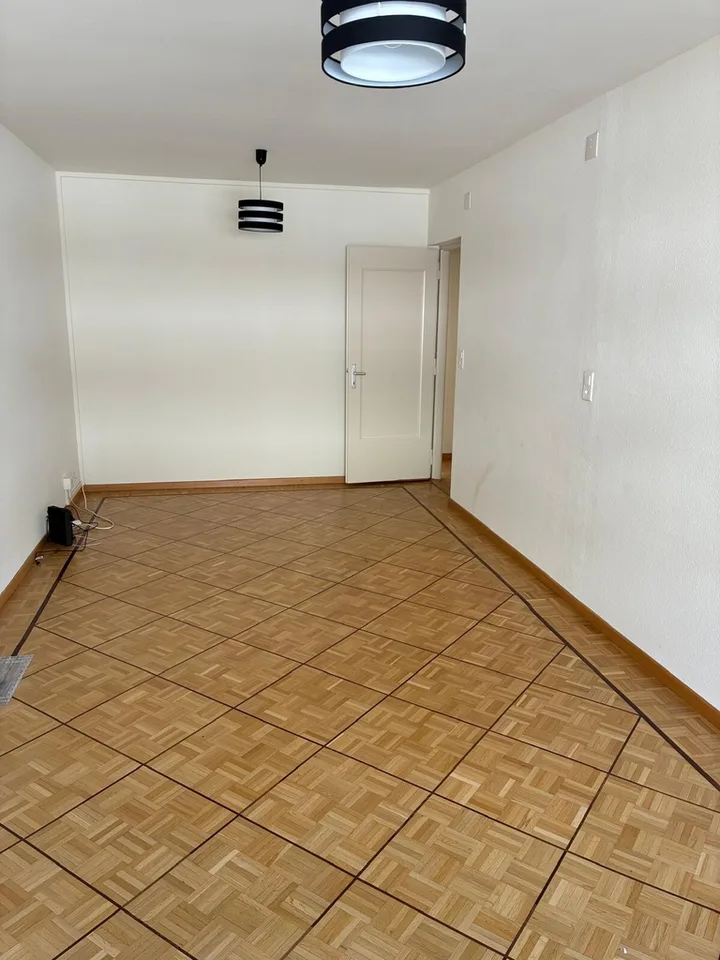 Vier-Zimmer-Wohnung mit viel Licht in Pâquis – Foto 3 von 10