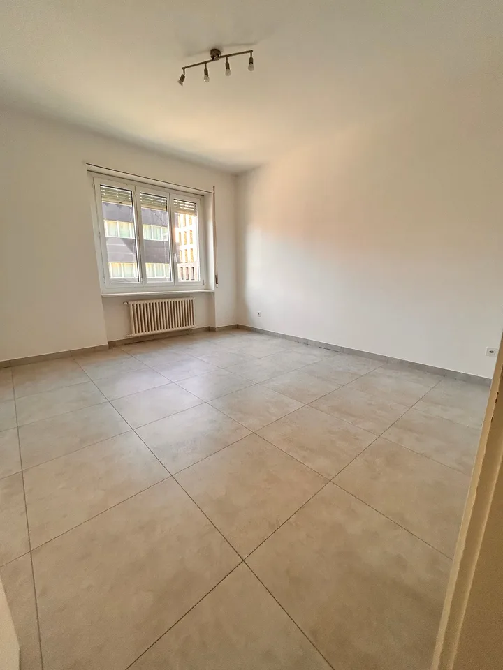 Appartement lumineux de 4 pièces avec balcon à Lugano – photo 6 sur 8