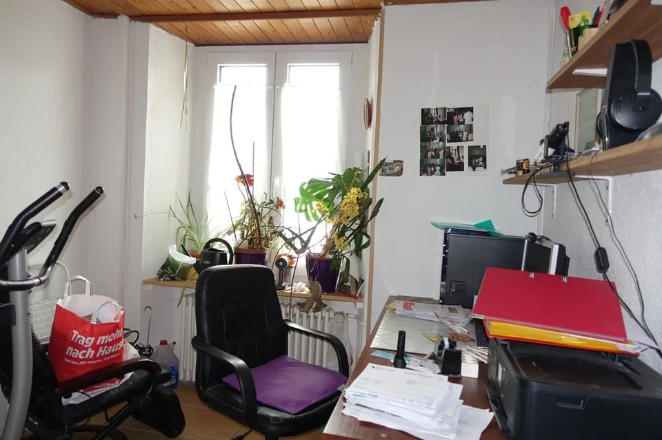 Tramelan - Einfamilienhaus mit 2 Wohnungen mit 3.5 Zimmern und Doppelhaushälfte mit 4.5 Zimmern – Foto 9 von 19