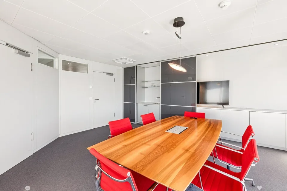 Moderne und klimatisierte Büroflächen an optimaler Lage – Foto 6 von 14