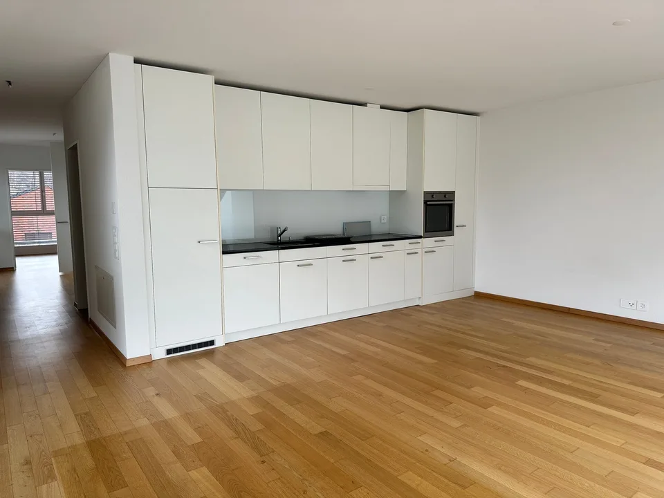 Charmante 2.5-Zimmer-Attikawohnung in Menznau – Foto 2 von 13