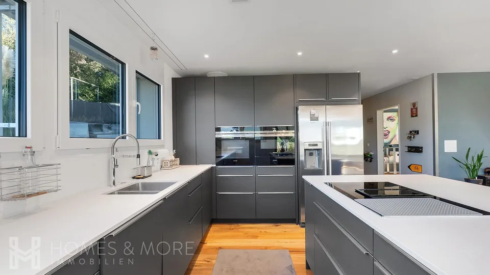 MODERNE - AVEC BEAUCOUP D'ESPACE, JARDIN PRIVE ET ESPACE DE DETENTE – photo 6 sur 13