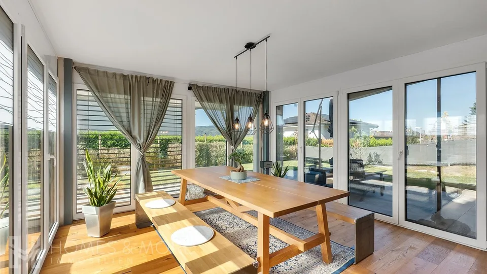 MODERNE - AVEC BEAUCOUP D'ESPACE, JARDIN PRIVE ET ESPACE DE DETENTE – photo 7 sur 13