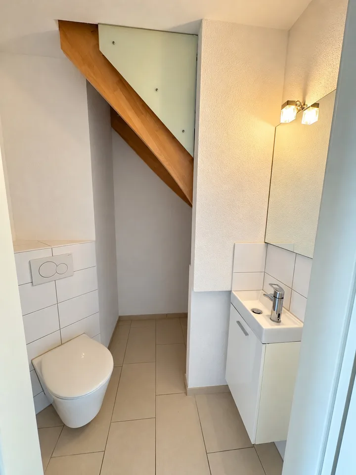 Moderne 1.5-Zimmer-Maisonettewohnung in Füllinsdorf – Foto 4 von 10