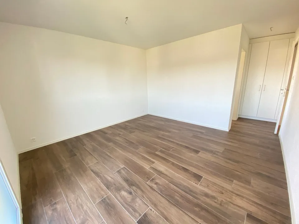 Helle 3.5-Zimmer-Wohnung im Erdgeschoss in Leibstadt – ab Februar 2027 verfügbar – Foto 7 von 13