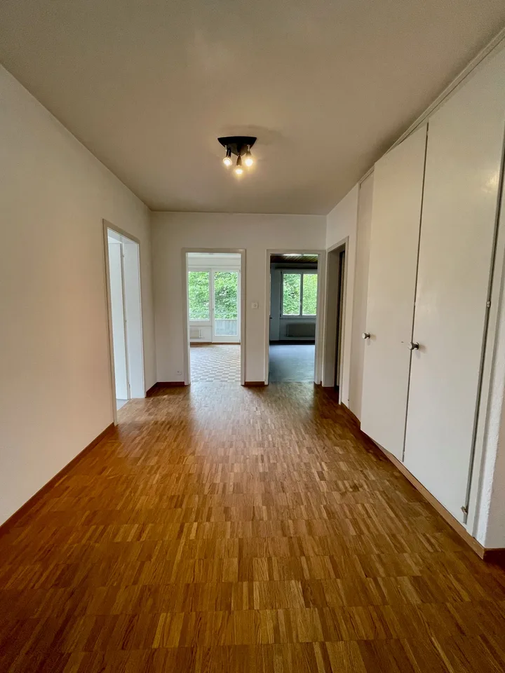 Befristet bis voraussichtlich 30.04.2027 – Foto 2 von 12