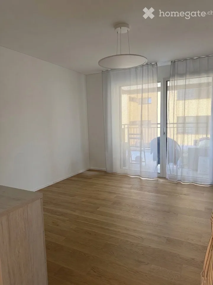 Mietwohnung 2.5 Zimmer in Tenero – Foto 2 von 5
