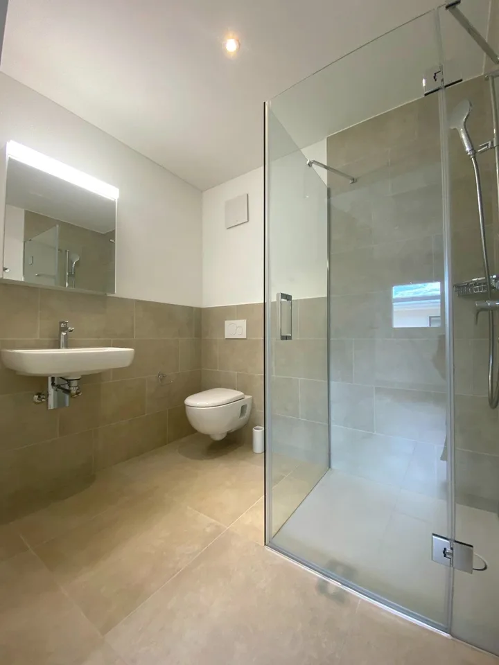 Appartement moderne de 2,5 pièces à Solduno : idéal pour la troisième âge – photo 5 sur 6