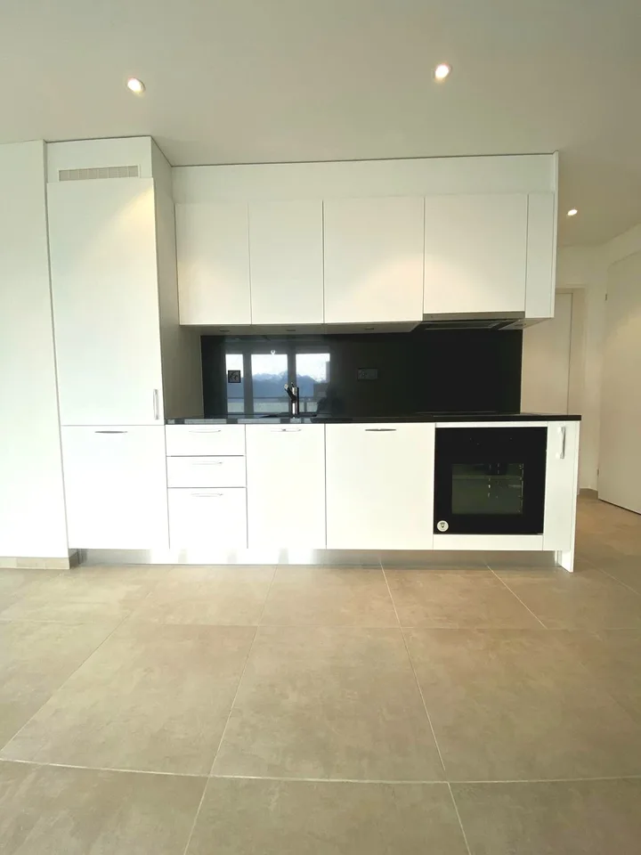 Appartement moderne de 2,5 pièces à Solduno : idéal pour la troisième âge – photo 3 sur 6