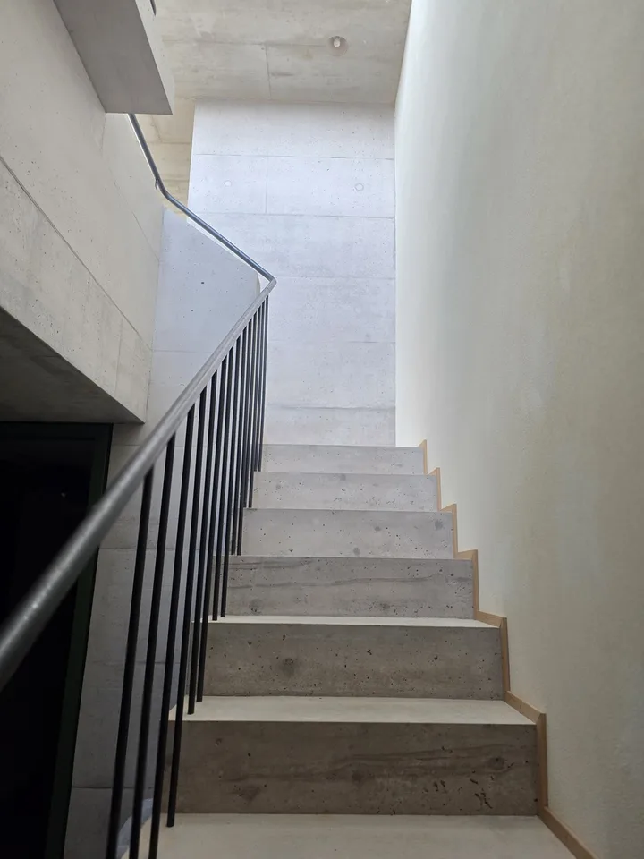 Architektonische Klarheit. Zeitlose Ästhetik. Raum für Individualisten – Foto 8 von 12