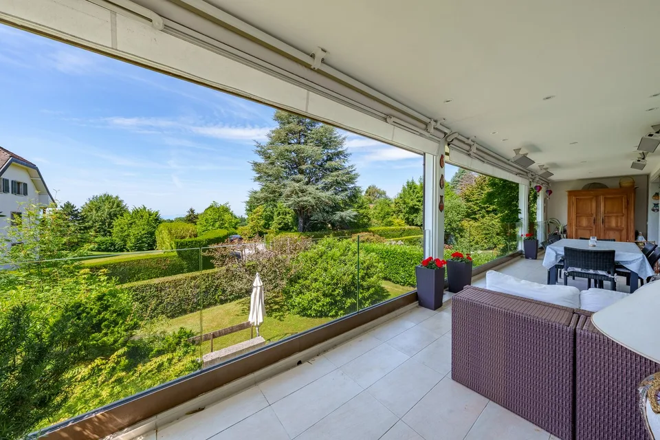 NOUVEAU PRIX - LAUSANNE Spacieux appartement rénové de 6.5 pièces avec vue et balcon – photo 14 sur 14