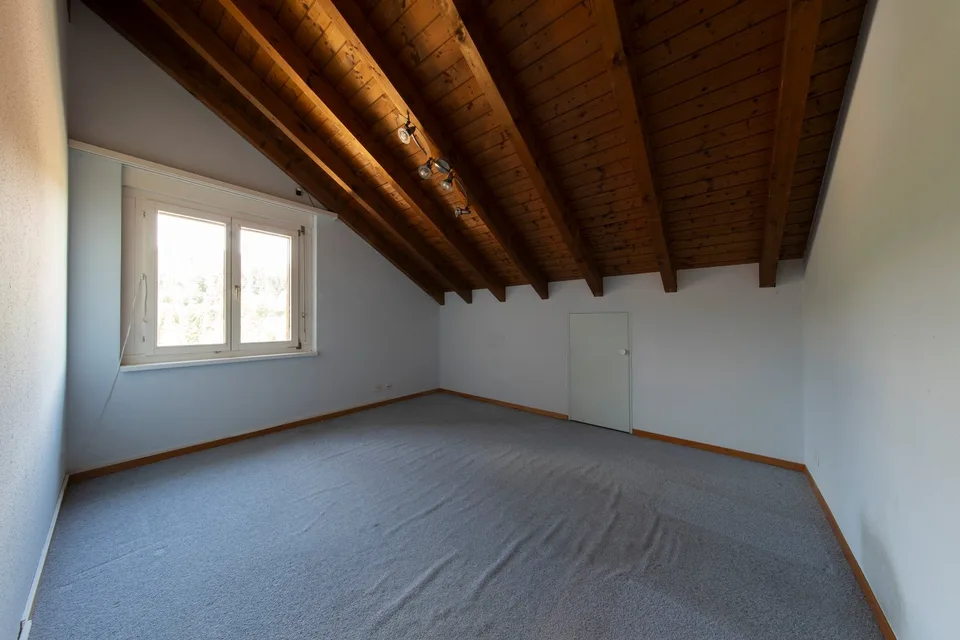Casa di due famiglie di 6,5 locali affascinante a Embrach – foto 8 di 10