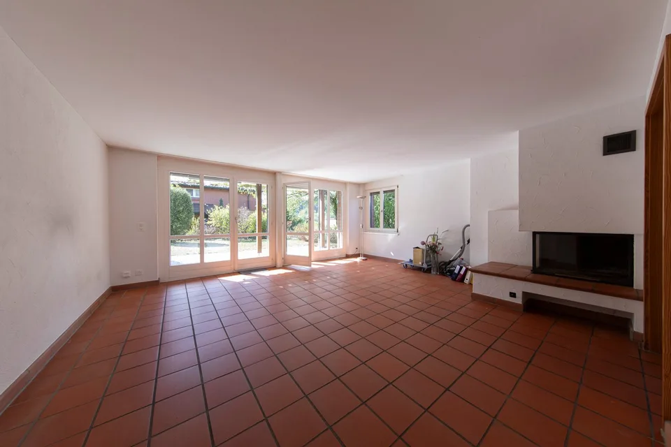 Casa di due famiglie di 6,5 locali affascinante a Embrach – foto 4 di 10