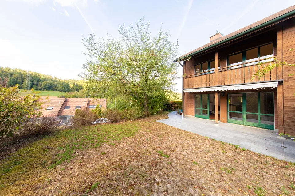 Casa di due famiglie di 6,5 locali affascinante a Embrach – foto 3 di 10