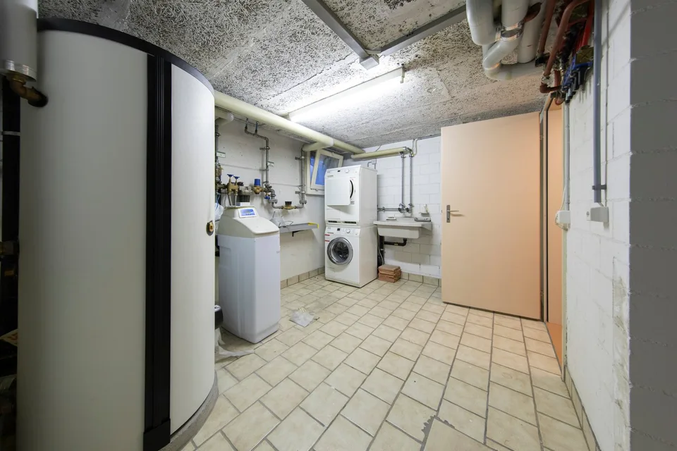 Casa di due famiglie di 6,5 locali affascinante a Embrach – foto 9 di 10