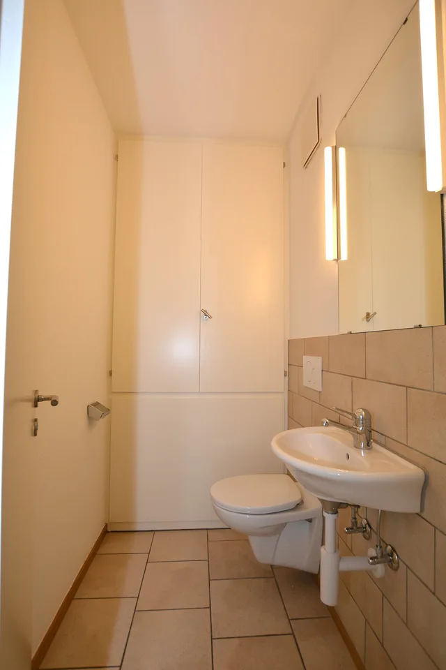 Appartements en duplex de 3,5 pièces – un espace de vie généreux sur deux niveaux à Oberwil – photo 9 sur 15