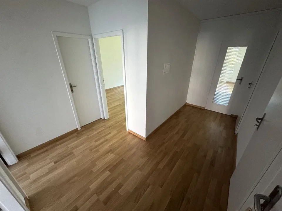 Appartement 4 1/2 pièces, rez-de-chaussée gauche – photo 2 sur 12