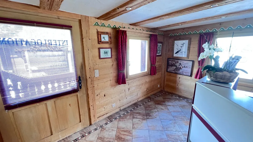 Wohn- und Geschäftshaus zum Verkauf – Les Diablerets – Foto 7 von 9