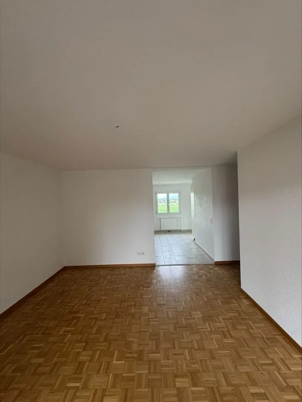 Renovierte 4,5-Zimmer-Wohnung mit 85m2 und Balkon, im 1. Stock – Foto 6 von 11