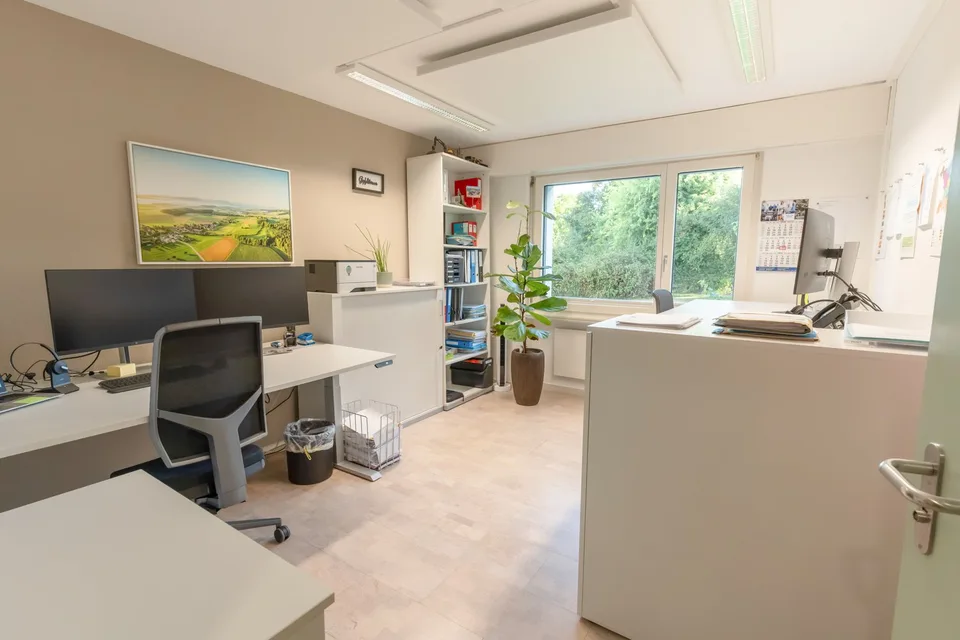 Locaux de bureau polyvalents à Muri – photo 2 sur 12