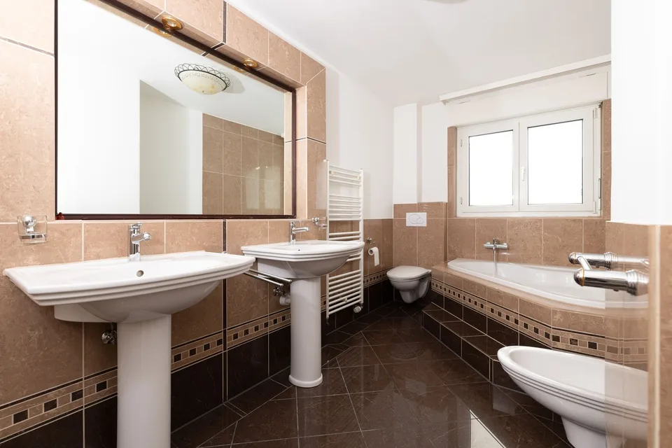 Schönes 4-Zimmer-Reiheneinfamilienhaus in Basel – Foto 8 von 12