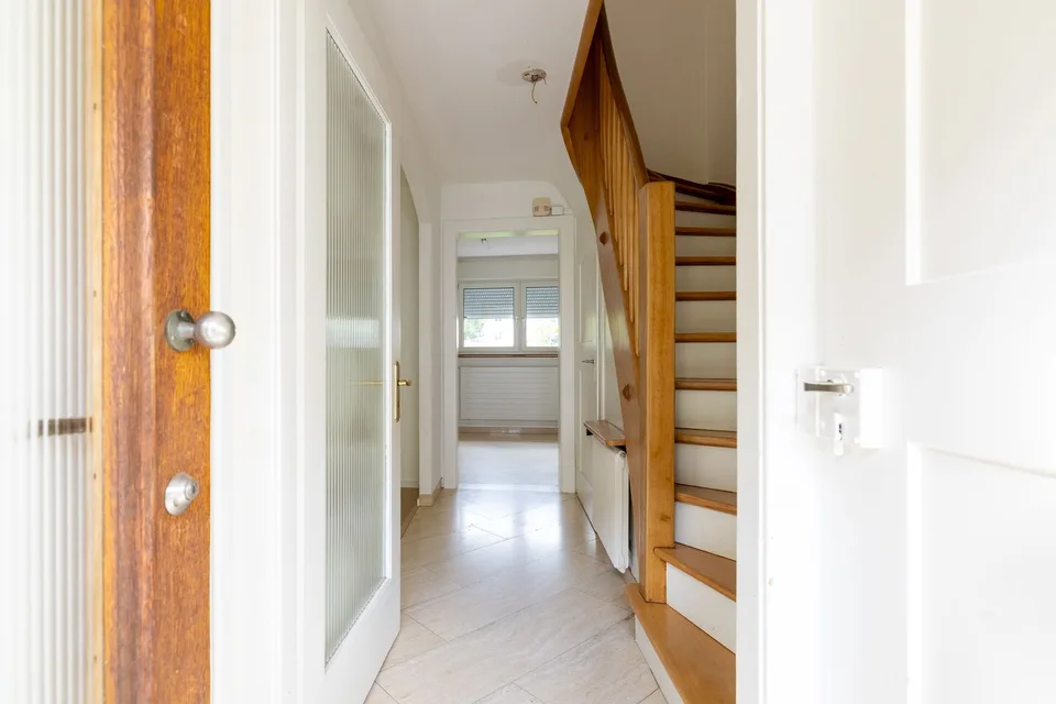 Schönes 4-Zimmer-Reiheneinfamilienhaus in Basel – Foto 2 von 12