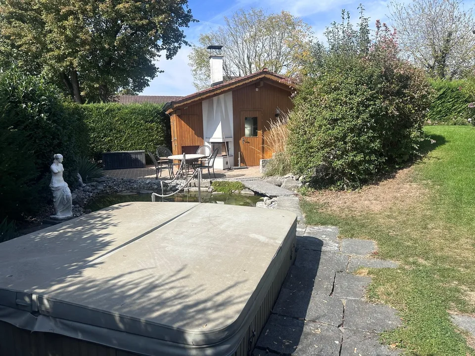Traumhaus mit privatem Spa, Whirlpool, Schwimmteich und Golfvergnügen im eigenen Garten – Foto 8 von 30