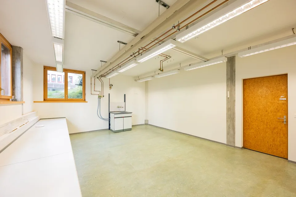 Espace de bureau dans un emplacement central à Davos Platz – photo 4 sur 9