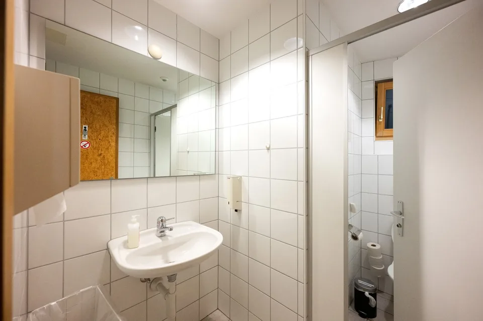 Espace de bureau dans un emplacement central à Davos Platz – photo 7 sur 9