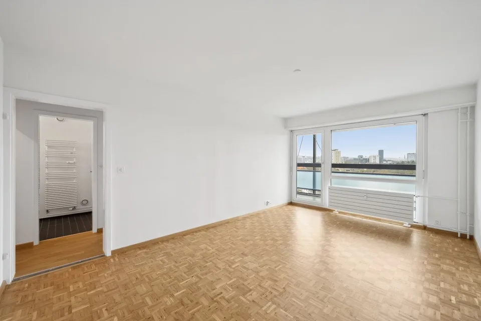 teilsanierte 2.5-Zimmerwohnung – Foto 2 von 11