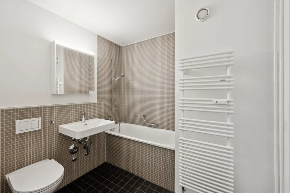 teilsanierte 2.5-Zimmerwohnung – Foto 8 von 11