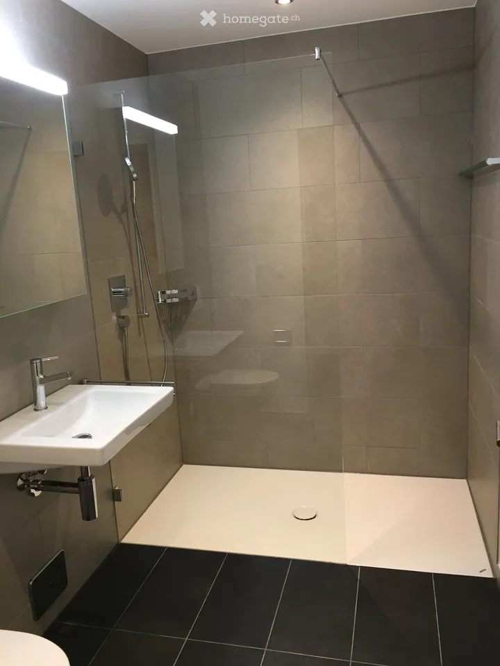 Appartamento di 3,5 locali nuovo con loggia e vista sul verde – foto 11 di 14