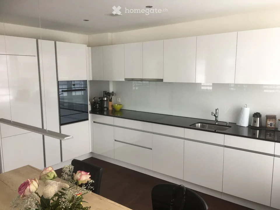 Appartamento di 3,5 locali nuovo con loggia e vista sul verde – foto 3 di 14