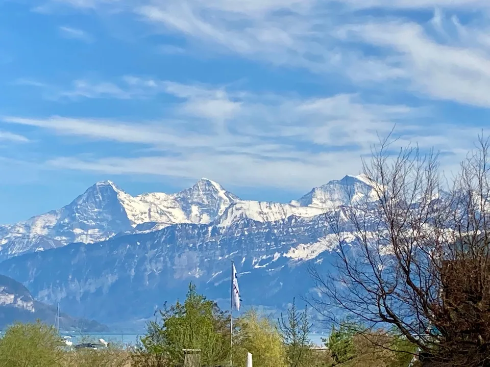 Una casa sul lago di Thun – appartamento 4 ½ locali con vista lago e montagna – foto 5 di 15