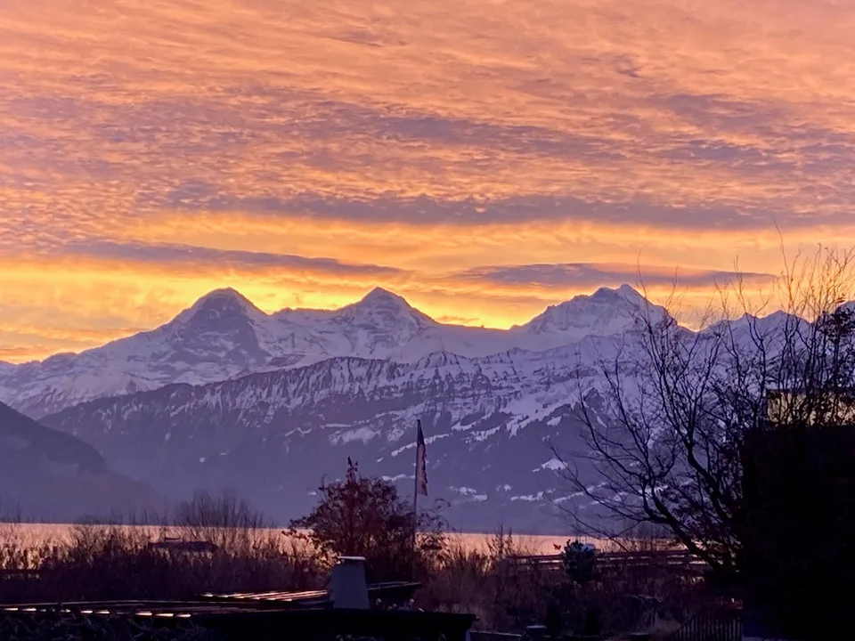 Una casa sul lago di Thun – appartamento 4 ½ locali con vista lago e montagna – foto 4 di 15
