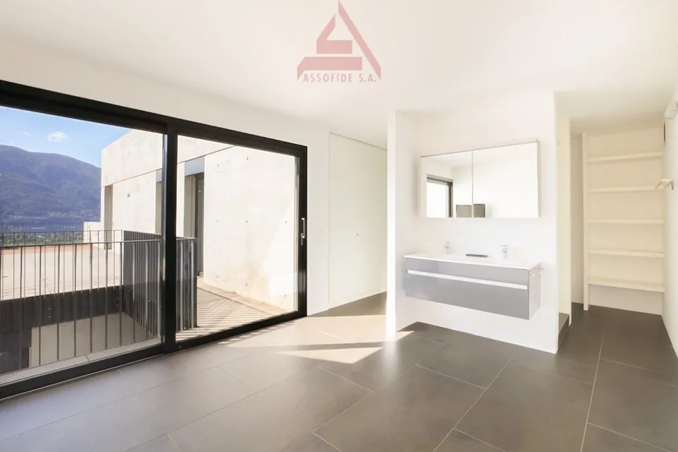App. con stupenda vista lago / Wohnung mit traumhafter Seesicht – Foto 5 von 15