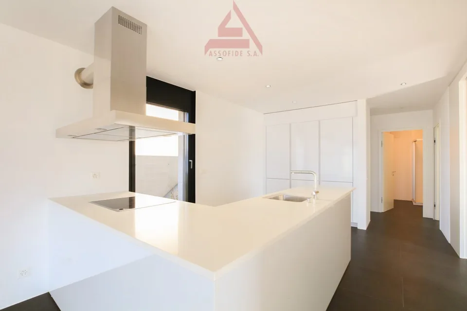 App. con stupenda vista lago / Wohnung mit traumhafter Seesicht – Foto 3 von 15