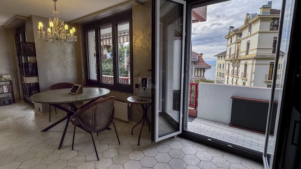 Charming renovated apartment with balcony – photo 4 of 13