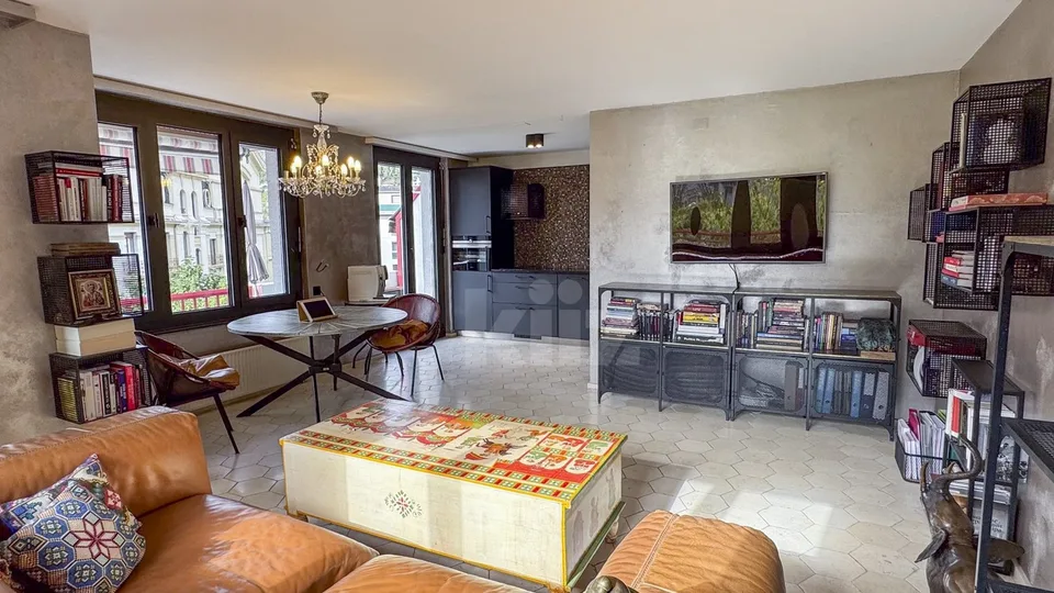 Charming renovated apartment with balcony – photo 2 of 13