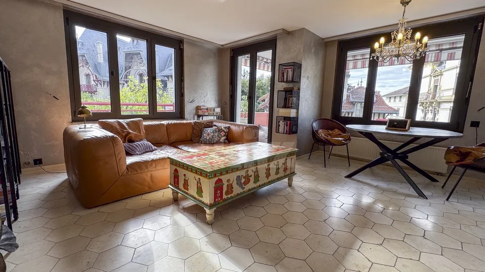 Charming renovated apartment with balcony – photo 3 of 13