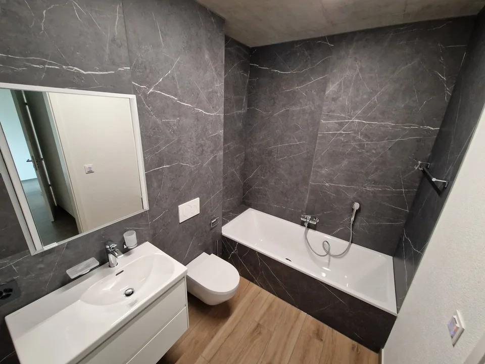 Bello 3.5 locali nuovo con loggia a Delémont – foto 7 di 11