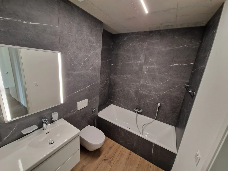 Magnifique 3.5 pièces neuf avec loggia à Delémont – photo 6 sur 10