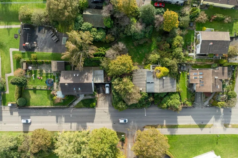 Einfamilienhaus mit attraktiven Aussenflächen – Foto 7 von 7