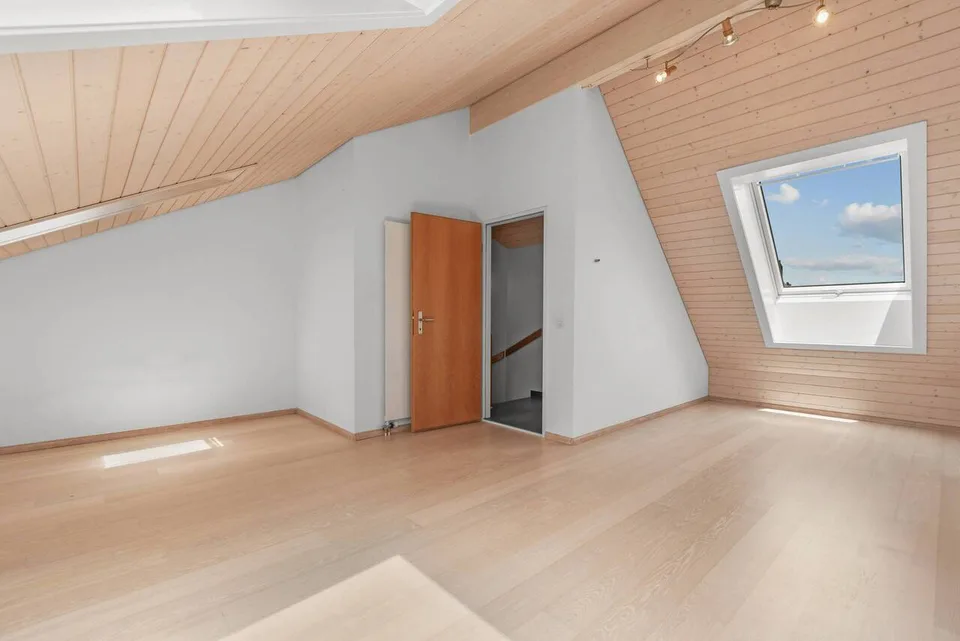 Familienfreundliches Reihenhaus an gut erschlossener Lage! – Foto 2 von 11